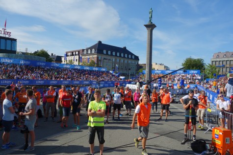A small part of the crowd at the start/finish area in Trondheim (photo from Noah)